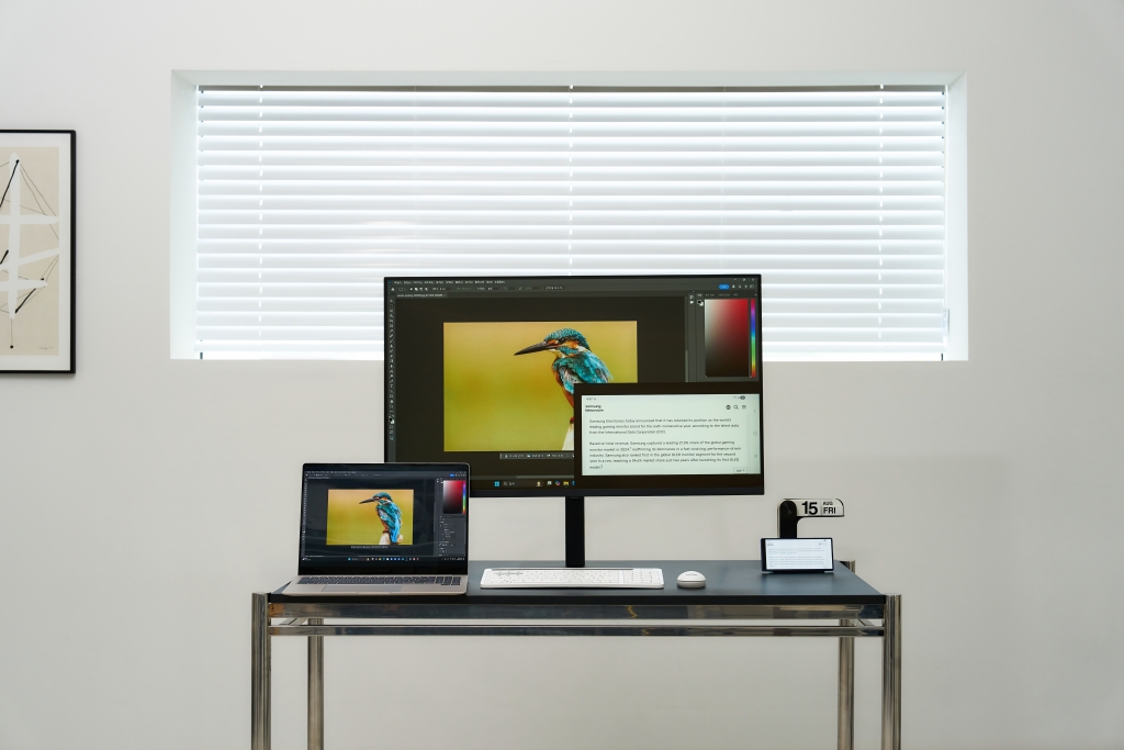 The World’s First 37-Inch Monitor Shows How 5 Inches Can Change Everyday Life