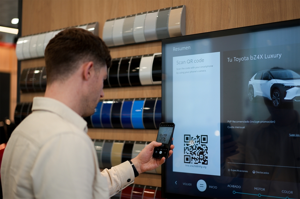 Samsung Expands Partnership With Toyota To Digitally Transform Dealerships in New Markets