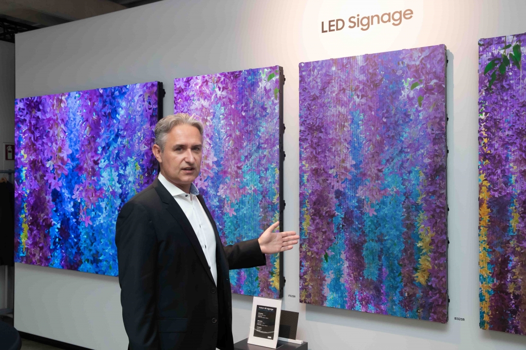 Where Innovation Meets Industry: How Samsung’s European Display Showroom Turns Concepts Into Reality