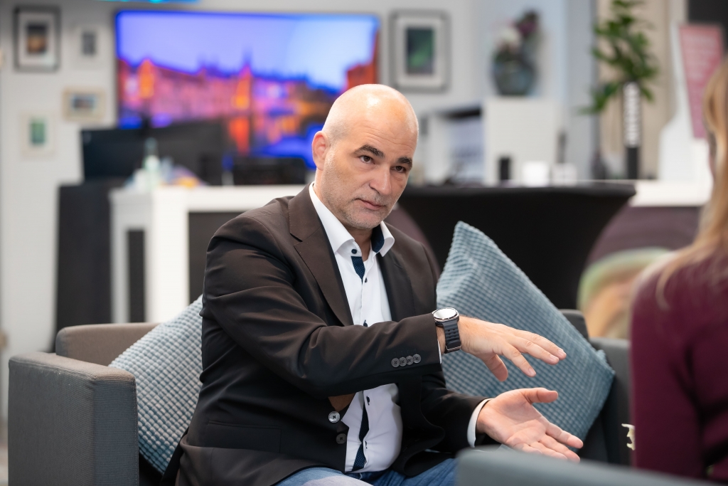 Where Innovation Meets Industry: How Samsung’s European Display Showroom Turns Concepts Into Reality