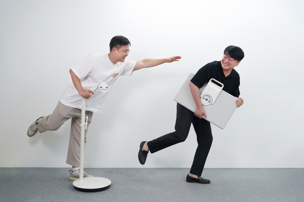 [Interview] The Movingstyle: Redefining the Screen for Every Space