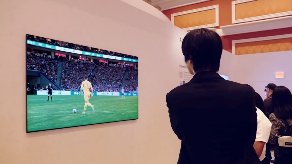 Here’s What Caught Ahn Hyo-Seop’s Eye at Samsung’s CES 2026 Showcase