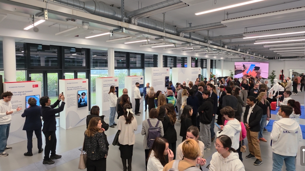 Samsung Exhibition Celebrates Innovative Spirit of Winning Solve For Tomorrow Ambassadors