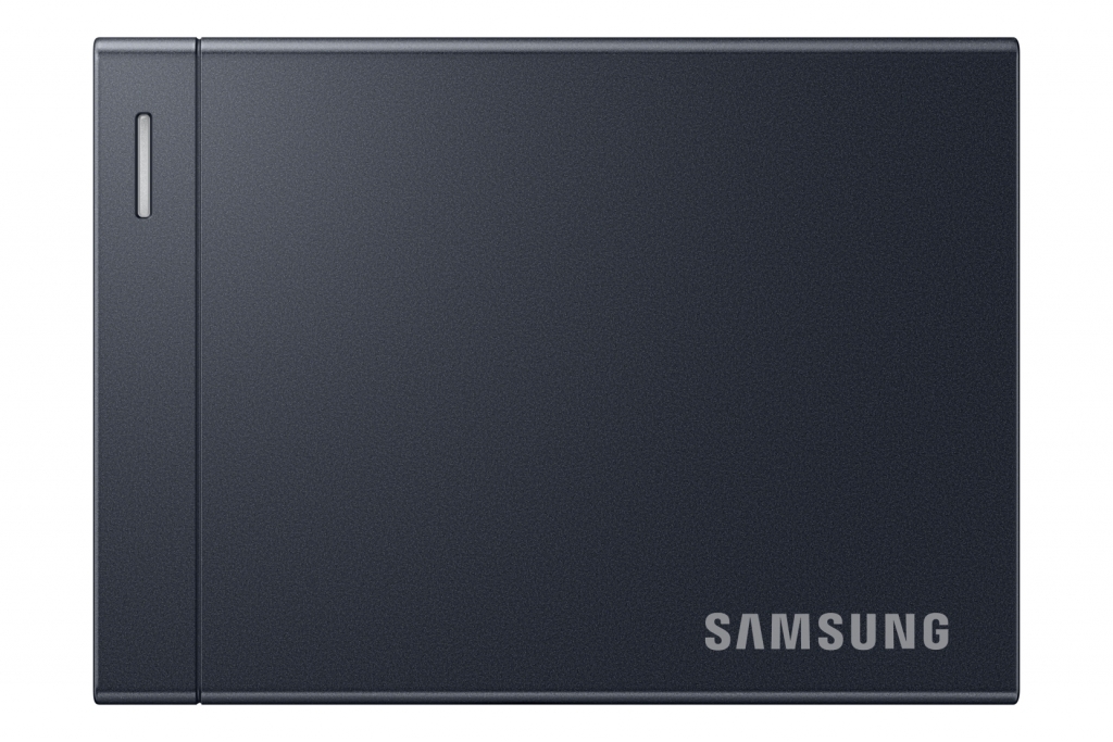 Samsung Showcases P9 and P7 SSDs Featuring USB4 at Gamescom 2026