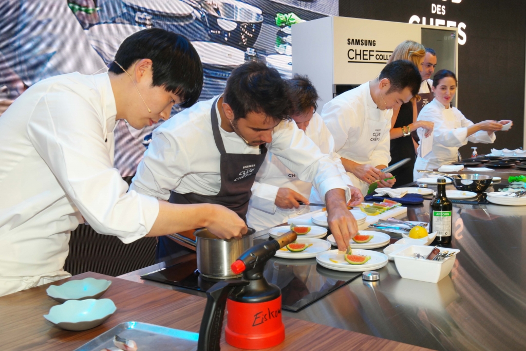 삼성 ‘셰프컬렉션’ 세계일류 요리사와 가상현실 체험을 결합한 쿠킹 쇼 전개