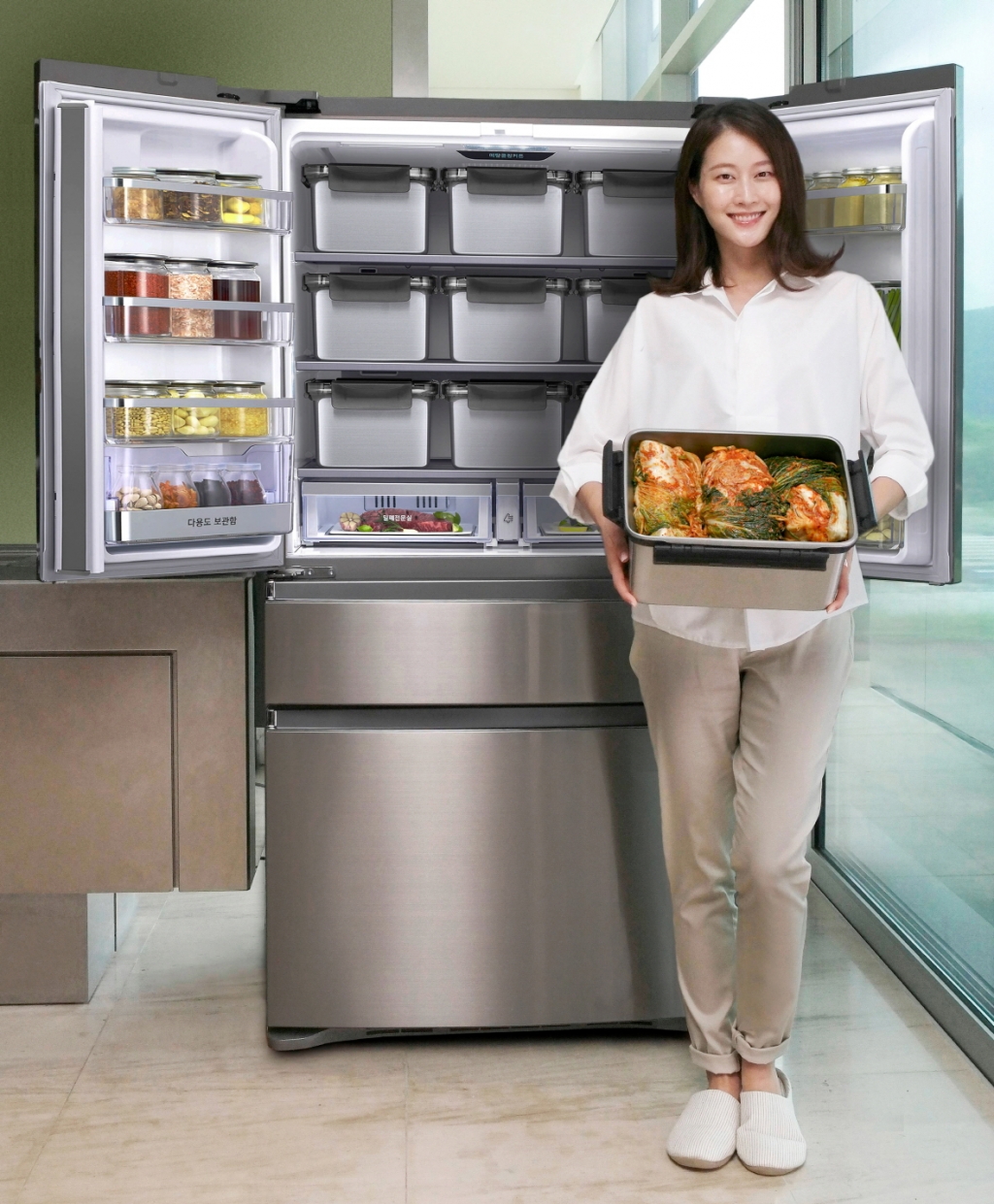 제대로 된 ‘한 겨울 땅속 김치맛’ 구현한 2016년형 삼성 ‘지펠아삭’ 출시