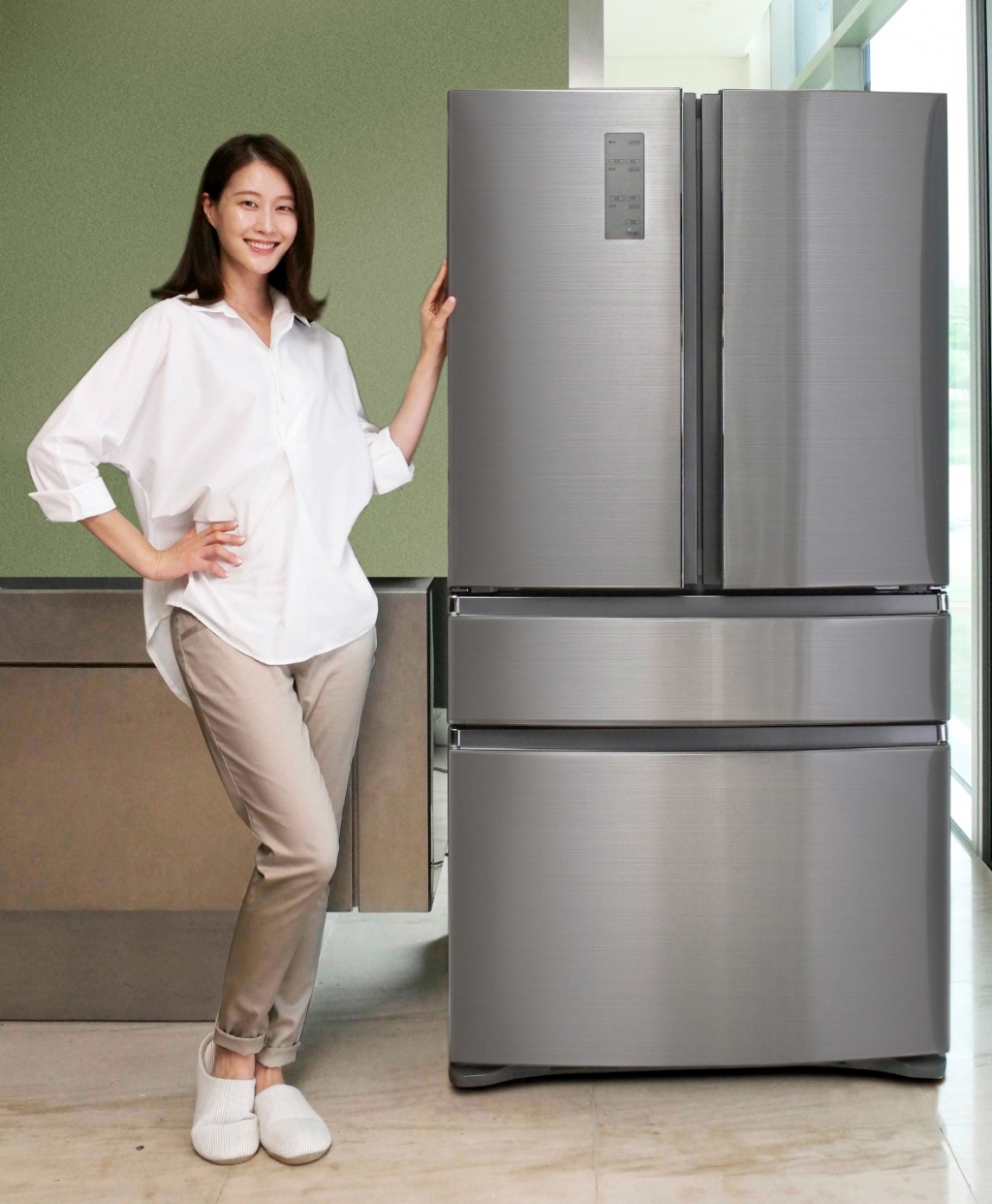 제대로 된 ‘한 겨울 땅속 김치맛’ 구현한 2016년형 삼성 ‘지펠아삭’ 출시