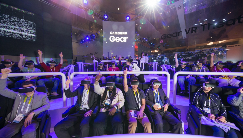 삼성전자, CES 2016에서 오감을 만족시키는 '기어 VR 4D 체험존' 운영