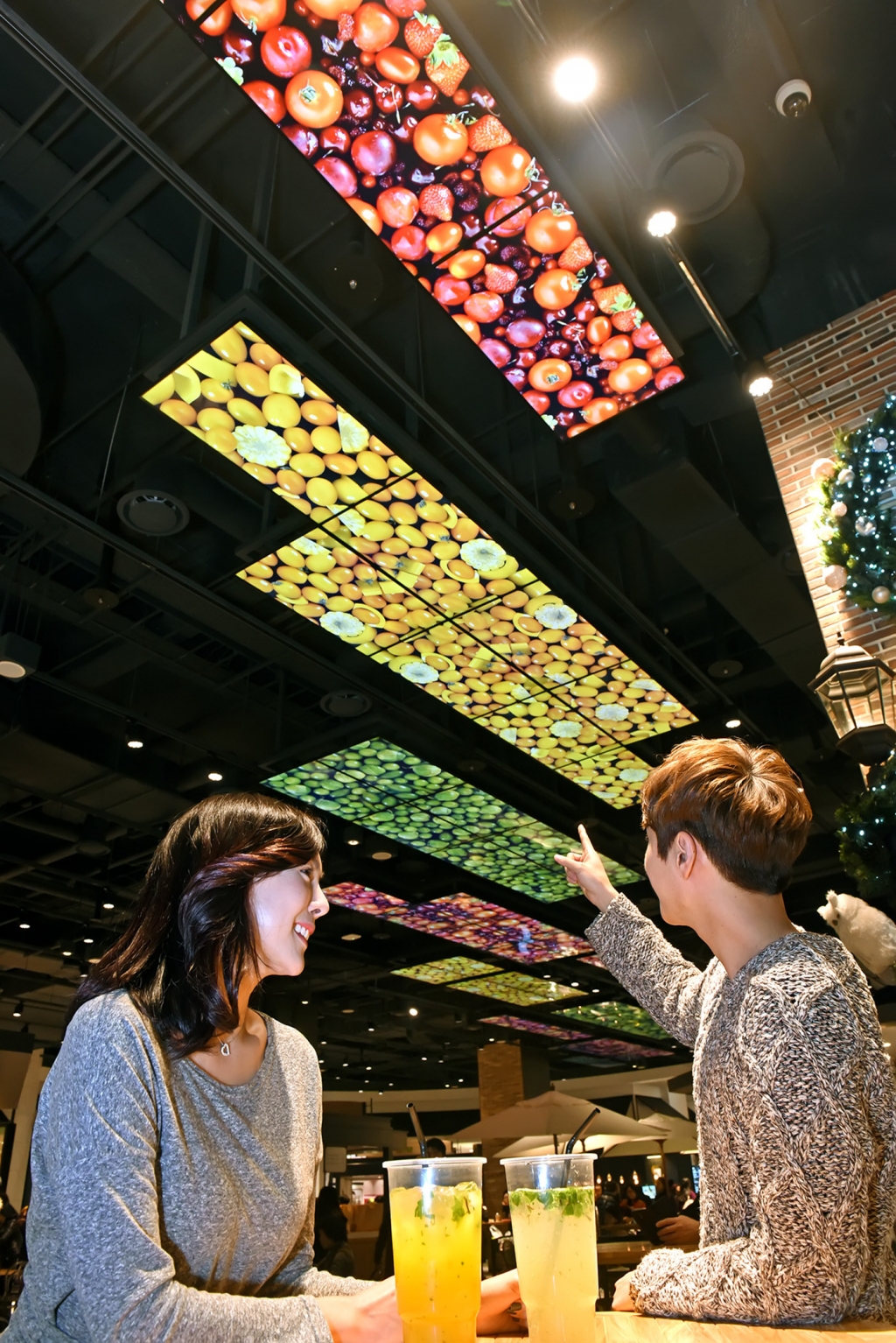 삼성전자, 스마트 사이니지로 다양한 업종에서 성공신화 이어간다