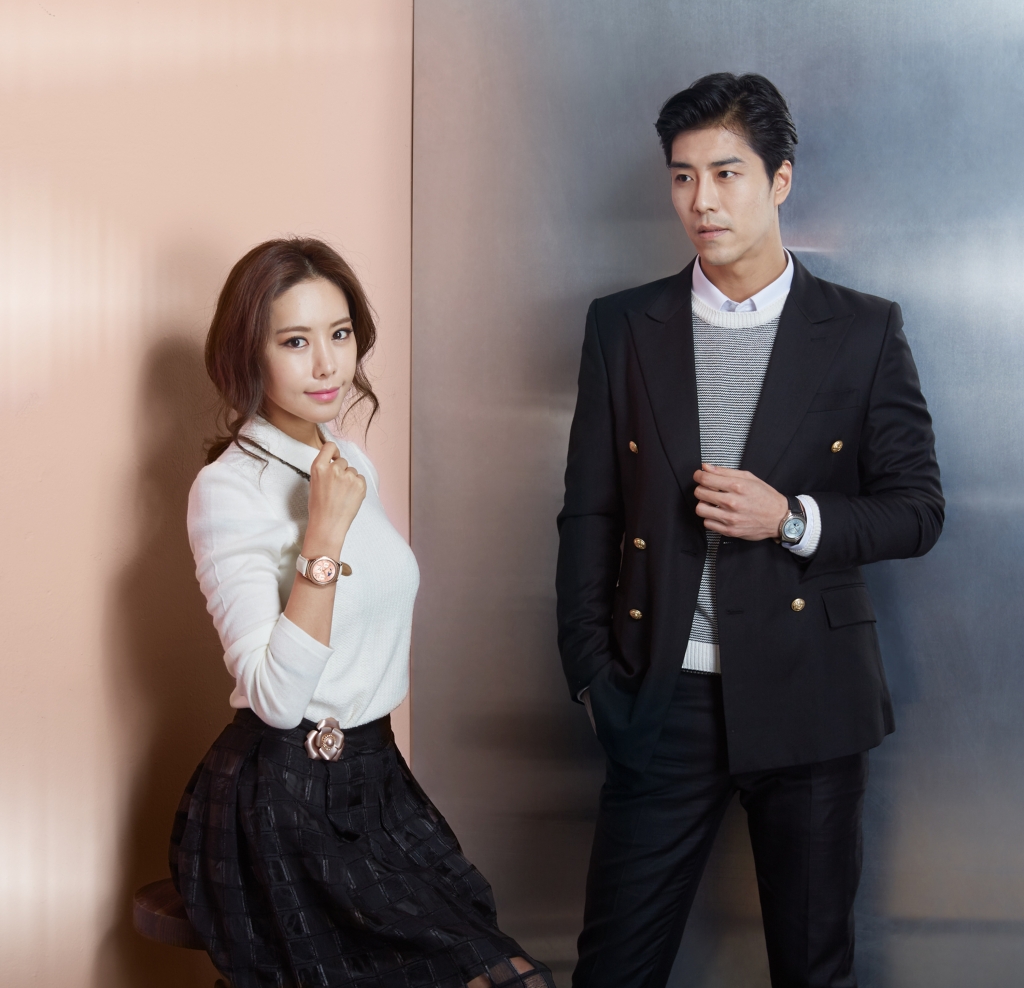 삼성전자, ‘기어 S2 클래식’ 로즈골드·플래티넘 1000대 예약 판매 실시