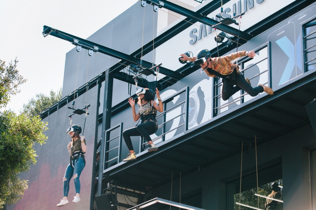 삼성전자, '갤럭시 어드벤처 파크'에서 기어 VR로 번지점프와 스카이 다이빙 즐긴다