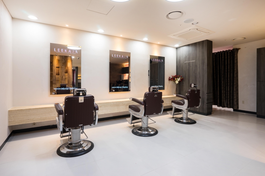 삼성전자, 미래형 거울 '미러 디스플레이' 선보인다