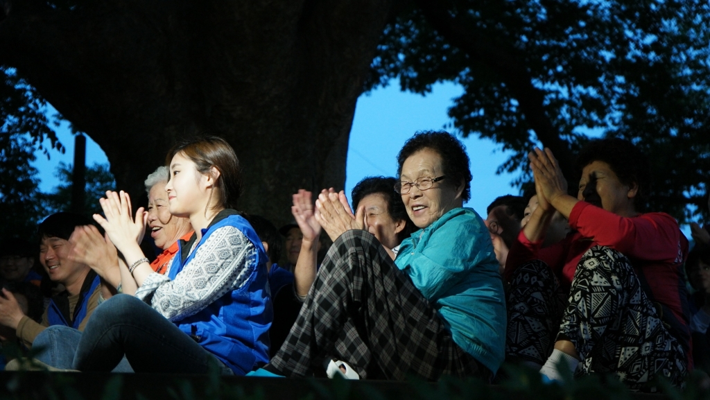 삼성전자, 친환경 LED보안등으로 전국 자매마을 밤길 안전 지킨다