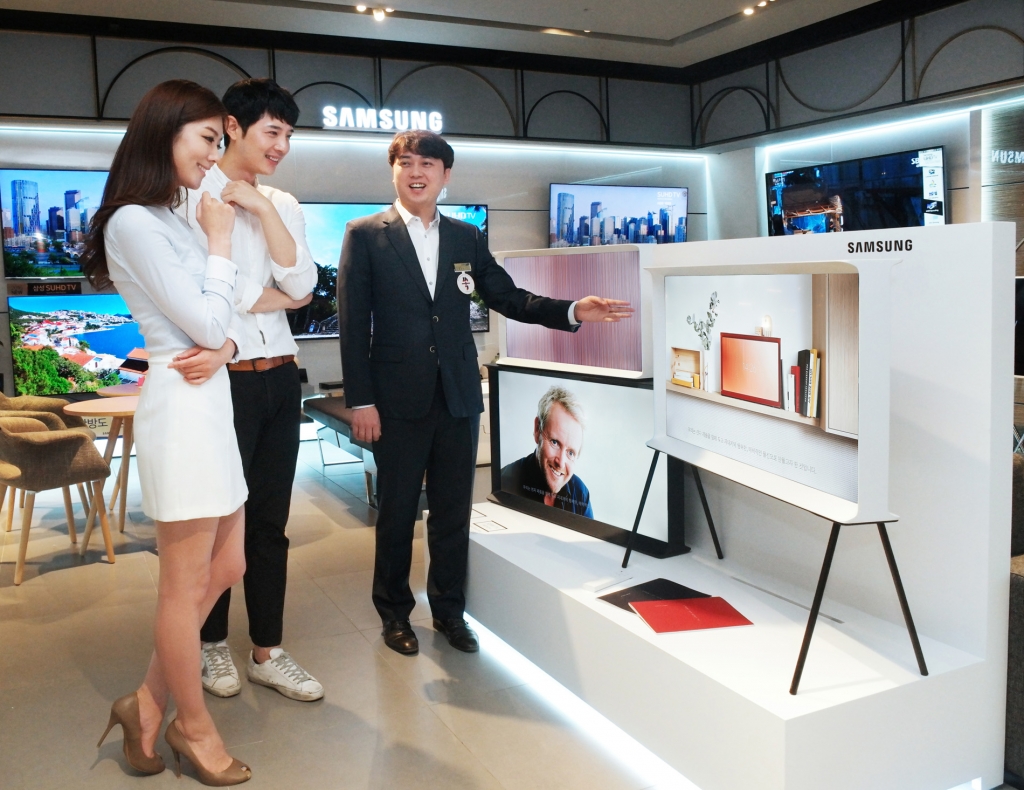 삼성전자, ‘세리프 TV’ 주요 백화점서 판매 개시