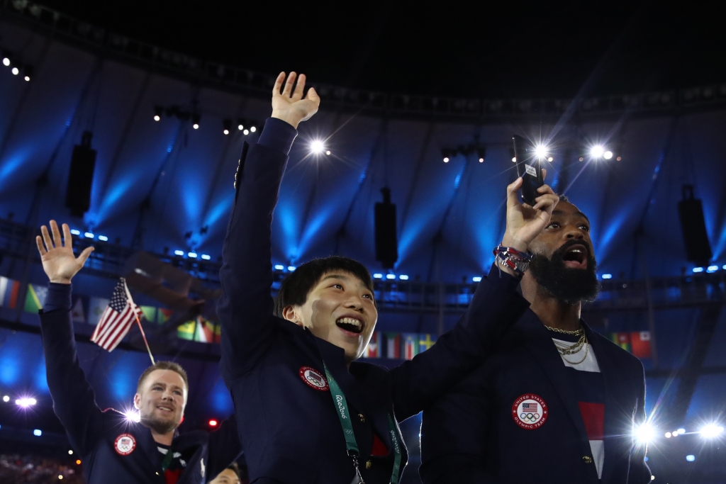 갤럭시 S7 엣지 올림픽 에디션, 2016 리우 올림픽 개막식을 빛내다