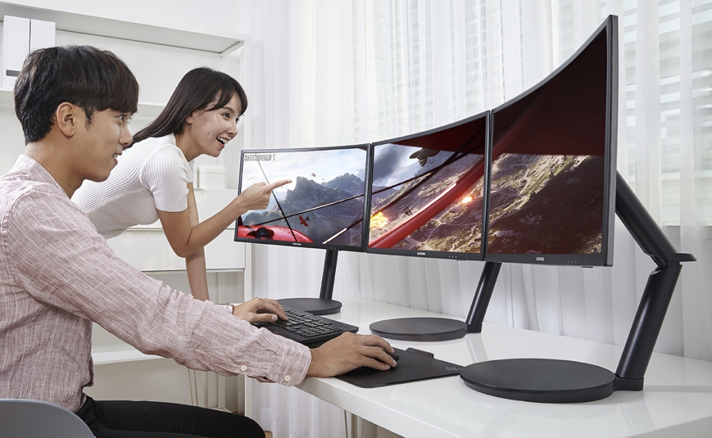 삼성전자, IFA 2016서 퀀텀닷 커브드 모니터 첫 공개