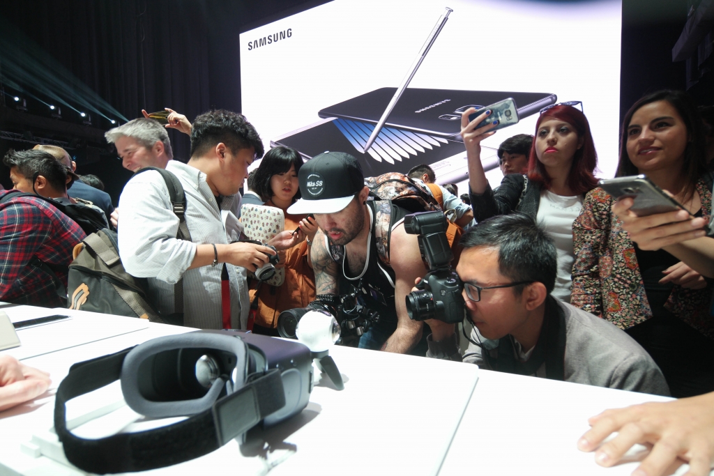 삼성전자, 뉴욕서 갤럭시 노트7 공개…하반기 주도권 선점