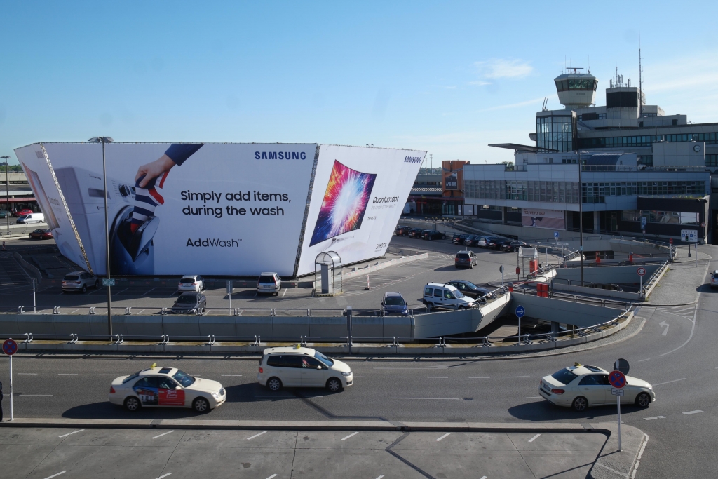 삼성전자, IFA 2016 맞아 옥외광고 설치