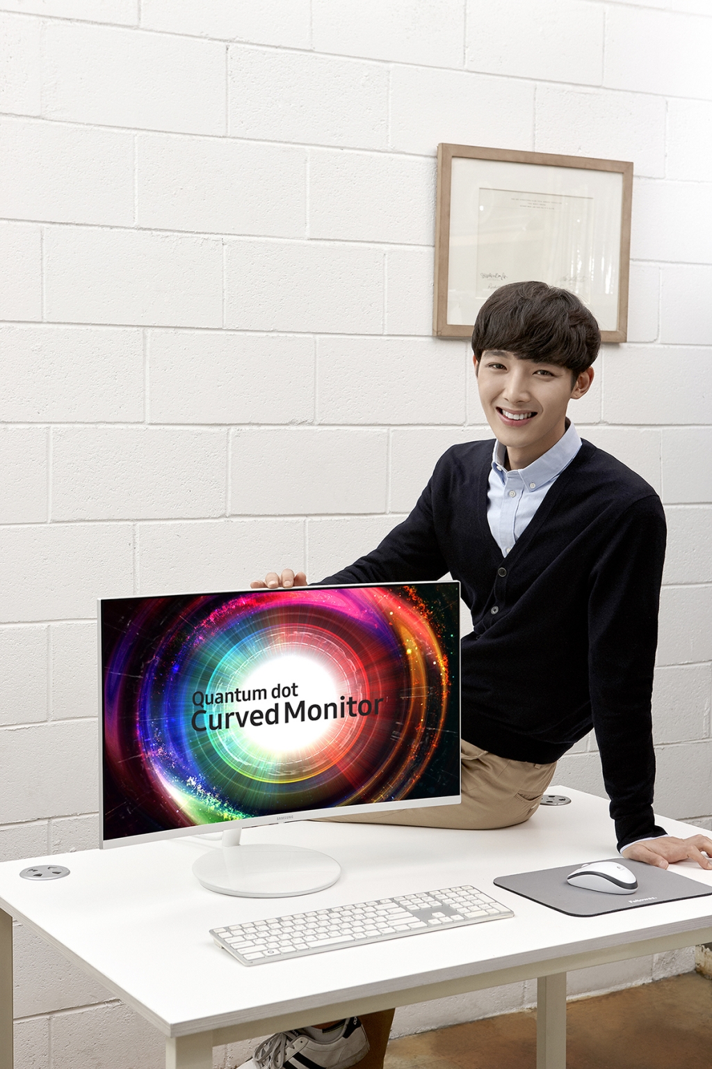 삼성전자, ‘CES 2017’에서 퀀텀닷 모니터 공개하며 프리미엄 모니터 라인업 확대