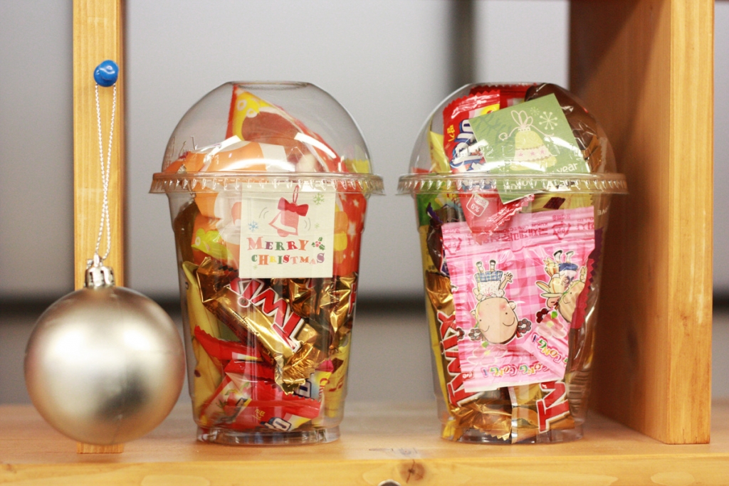 삼성전자 임직원, 1,500명의 지역사회 어린이들에게 전달할 크리스마스 선물 제작