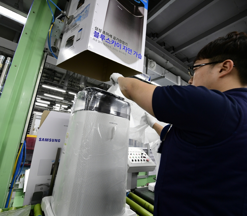 삼성전자, 초미세 공기청정기 '블루스카이' 판매 돌풍 광주 생산라인 풀 가동