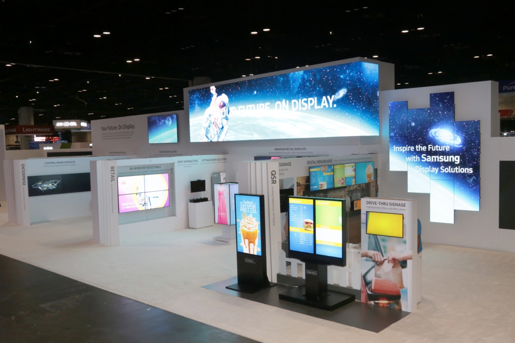 삼성전자, 인포콤 2017에서 타이젠 OS 3.0 탑재한 스마트 사이니지 공개