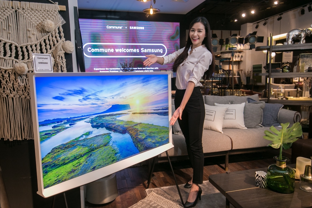 삼성전자, 싱가포르에 ‘세리프 TV’ 출시하며 라이스프타일 TV 체험 공간 오픈