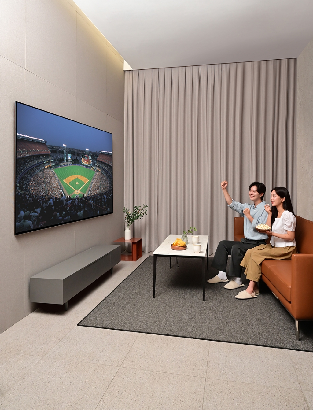 ‘삼성 AI TV로 바꿔보상’… 올 여름 TV 시장 인기 몰이