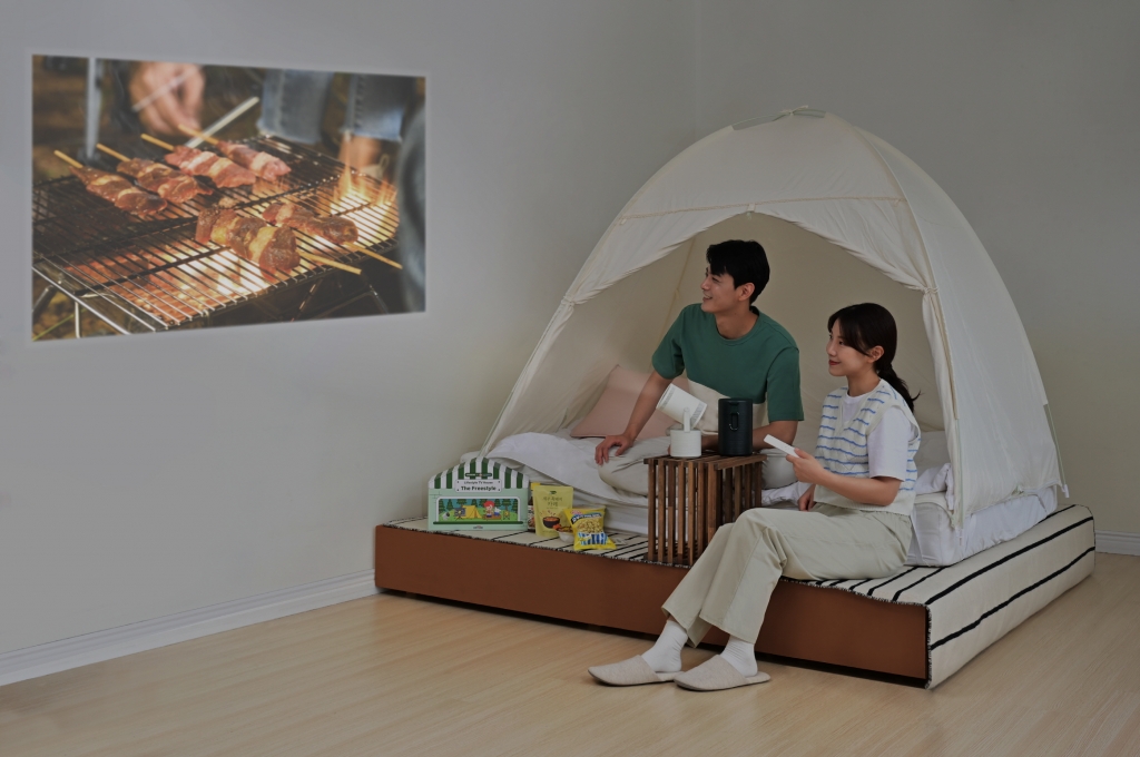 삼성전자, 오뚜기와 손잡고 라이프스타일 TV 이색 한정판 굿즈 공개