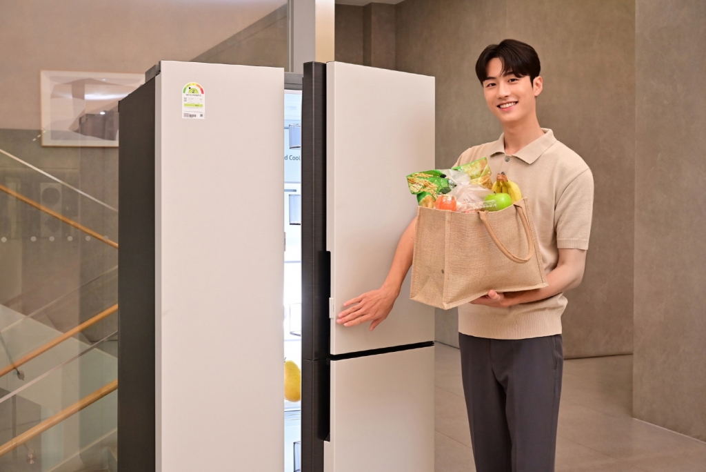 삼성전자, AI 기능 강화한 ‘양문형 냉장고’ 선봬 … AI 가전 라인업 확대