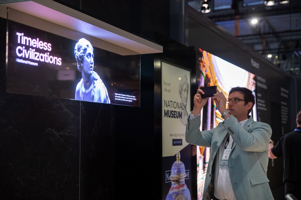 삼성전자, ISE 2025서 컬러 이페이퍼 4종 공개