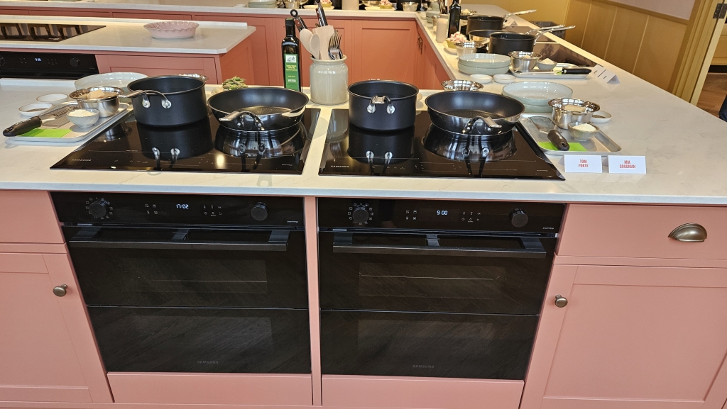 英 런던 제이미 올리버의 키친 스튜디오, 삼성전자 비스포크 AI 주방가전으로 단장