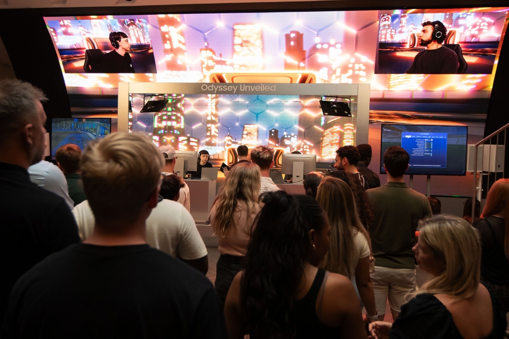 삼성전자, 영국서 글로벌 팬들과 오디세이 게이밍 모니터 행사 진행