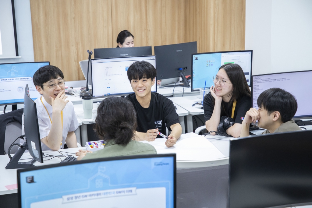 SSAFY 12기 수료… ‘SSAFY 2.0’ 개편으로 AI 교육 강화