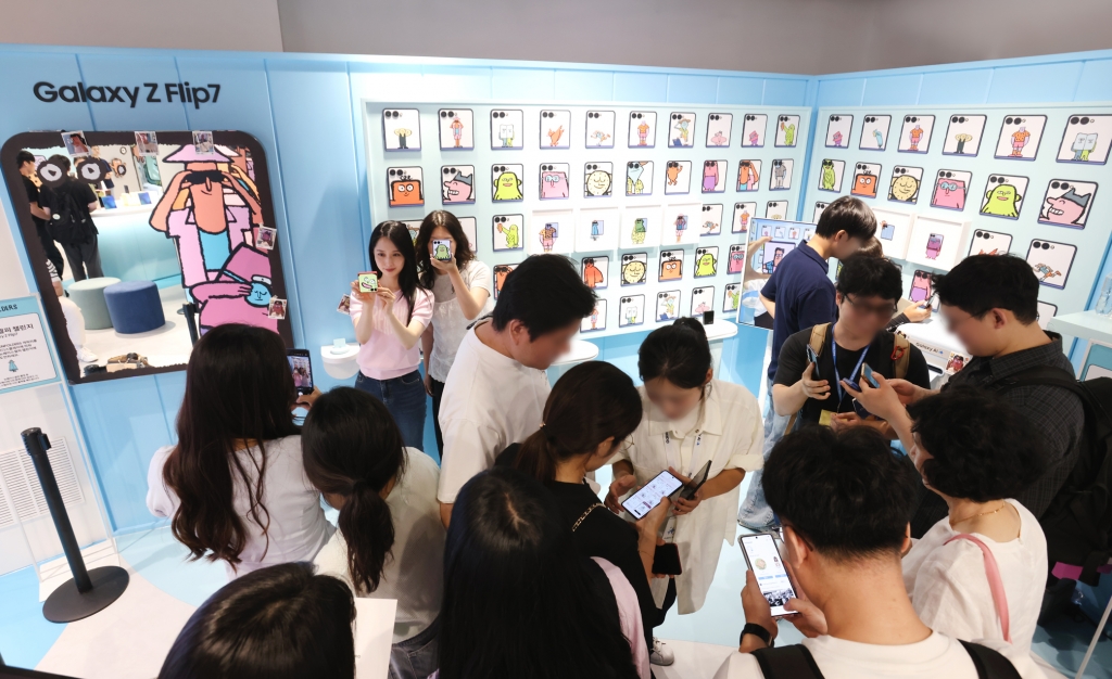 삼성전자, 아티스트 장 줄리앙과 협업한 ‘갤럭시 Z 폴드7∙Z 플립7’ 체험존 코엑스에 펼친다