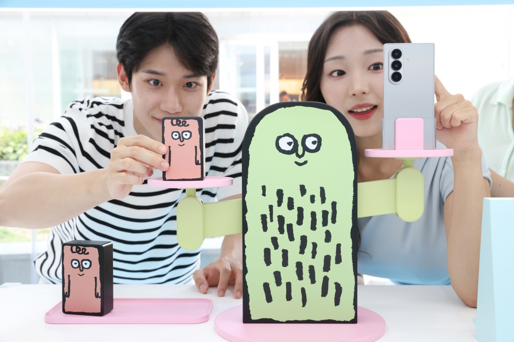 삼성전자, 아티스트 장 줄리앙과 협업한 ‘갤럭시 Z 폴드7∙Z 플립7’ 체험존 코엑스에 펼친다