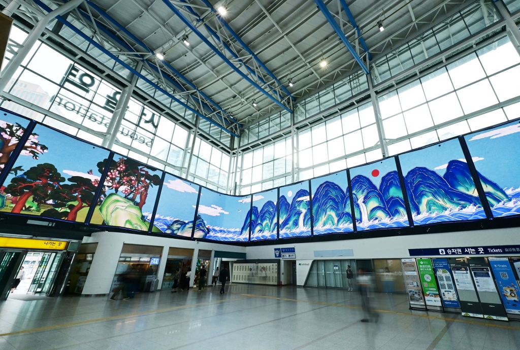 삼성전자, 갤럭시 폴더블 신제품 초대형 미디어아트 디지털 옥외광고 선보여