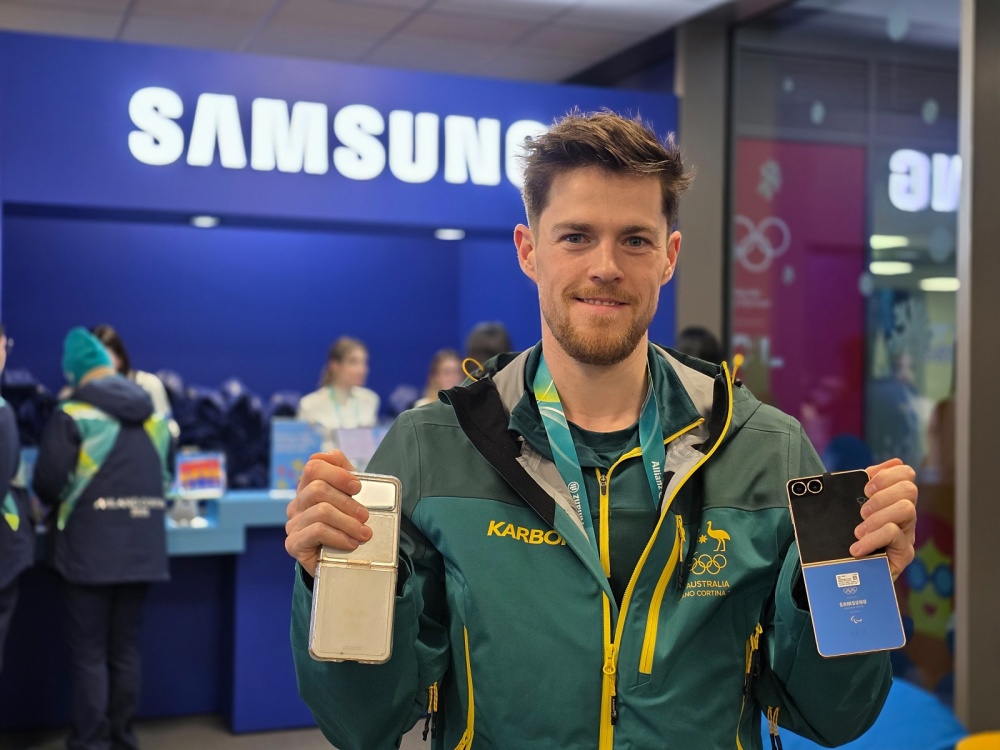 “이게 바로 올림픽 에디션”…동계올림픽 선수촌 달군 ‘갤럭시 Z 플립7 올림픽 에디션’