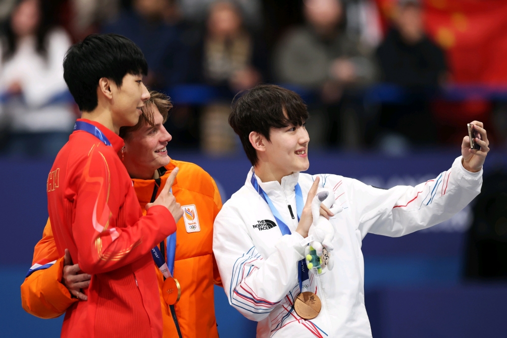 갤럭시 Z 플립7 ‘빅토리 셀피’, 2026 밀라노 코르티나 동계올림픽 영광의 순간을 포착하다