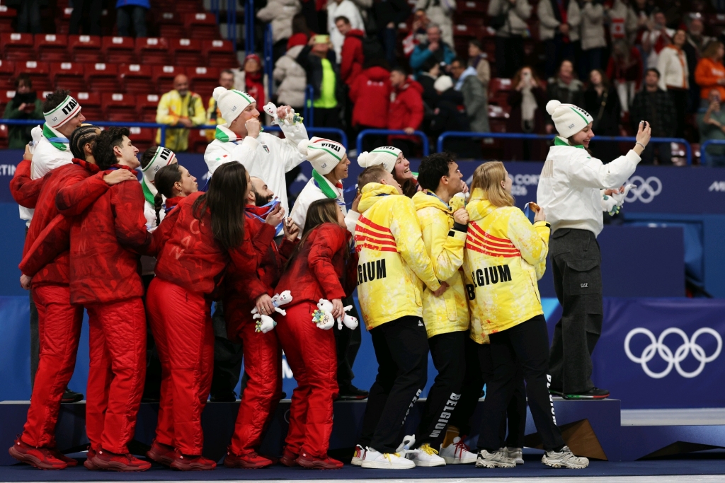 갤럭시 Z 플립7 ‘빅토리 셀피’, 2026 밀라노 코르티나 동계올림픽 영광의 순간을 포착하다