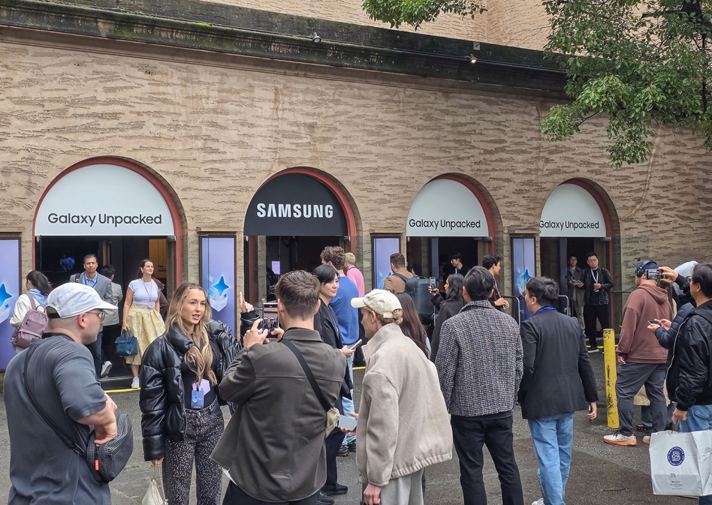 삼성전자, 3세대 AI폰 ‘갤럭시 S26 시리즈’ 공개