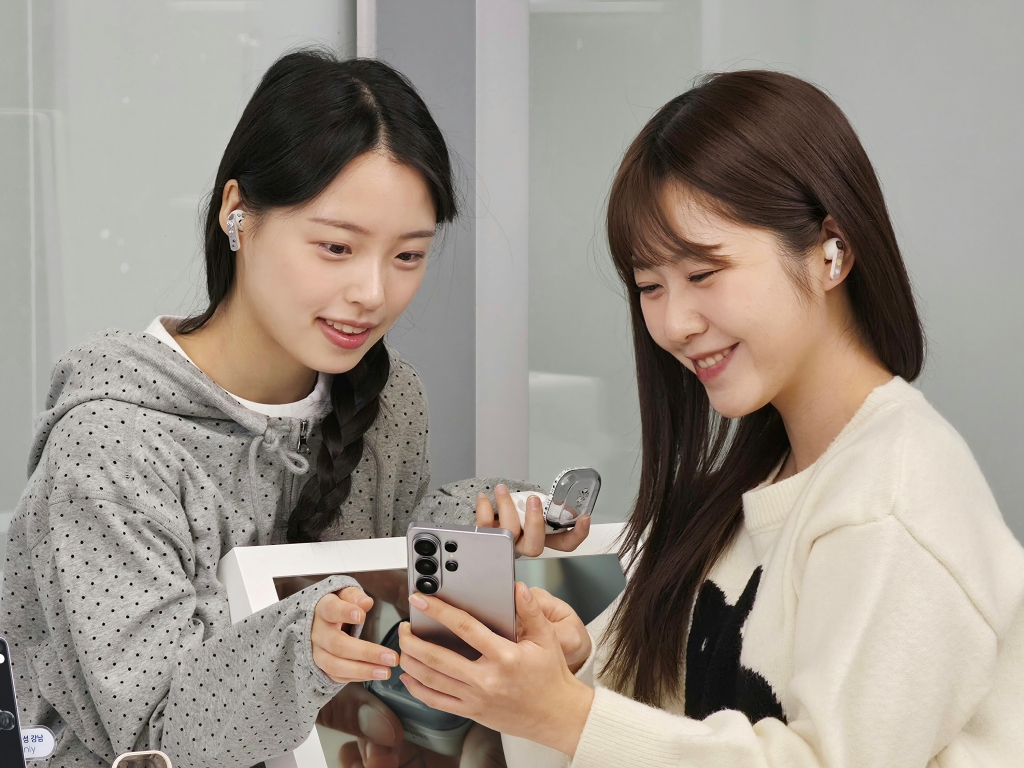 삼성전자, 내 취향대로 ‘갤럭시 버즈4 시리즈’ 꾸미는 ‘갤럭시 버즈 커스텀 랩’ 오픈