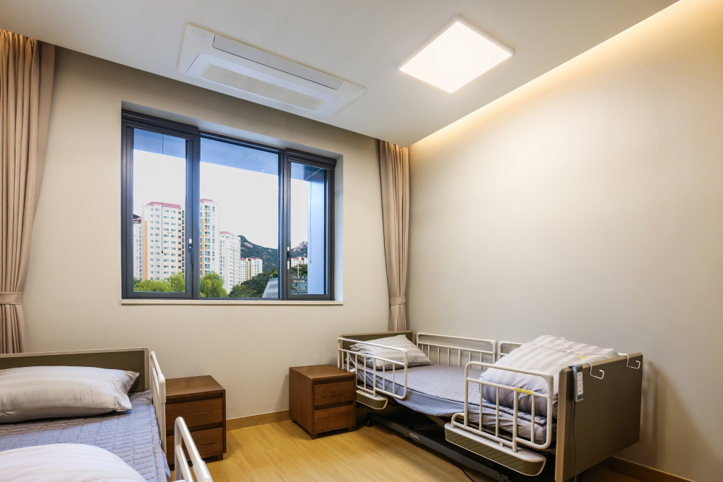 삼성전자, KB라이프·KB골든라이프케어와 시니어 헬스케어 혁신 선도